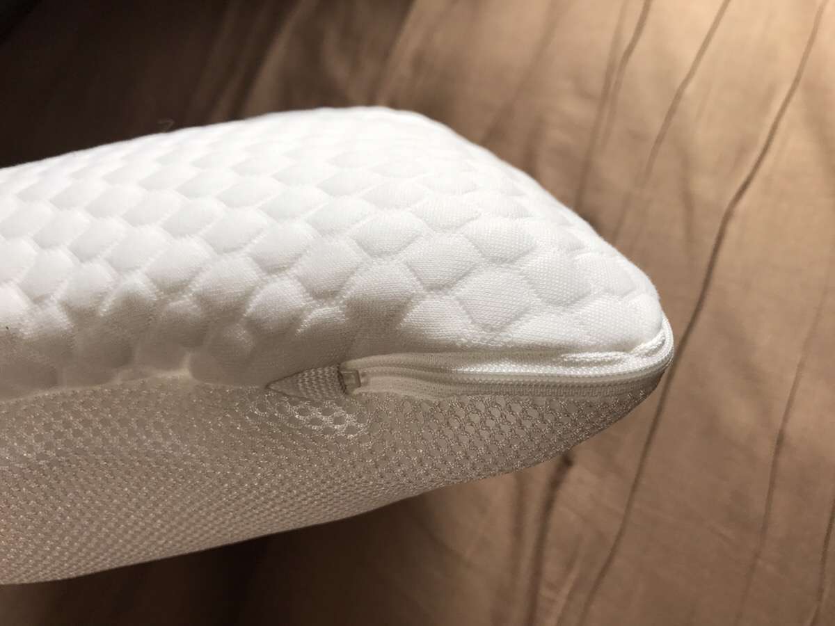 ニトリと東洋紡が共同開発したパイプ枕「エアトリップ」が快適すぎる
