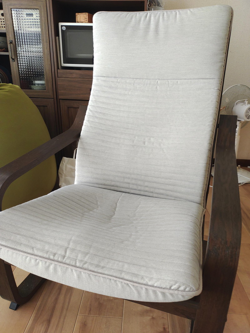 IKEAで椅子と言えばコレ!一人掛けアームチェアPOÄNG(ポエング)とは? | 北欧家具ブログ